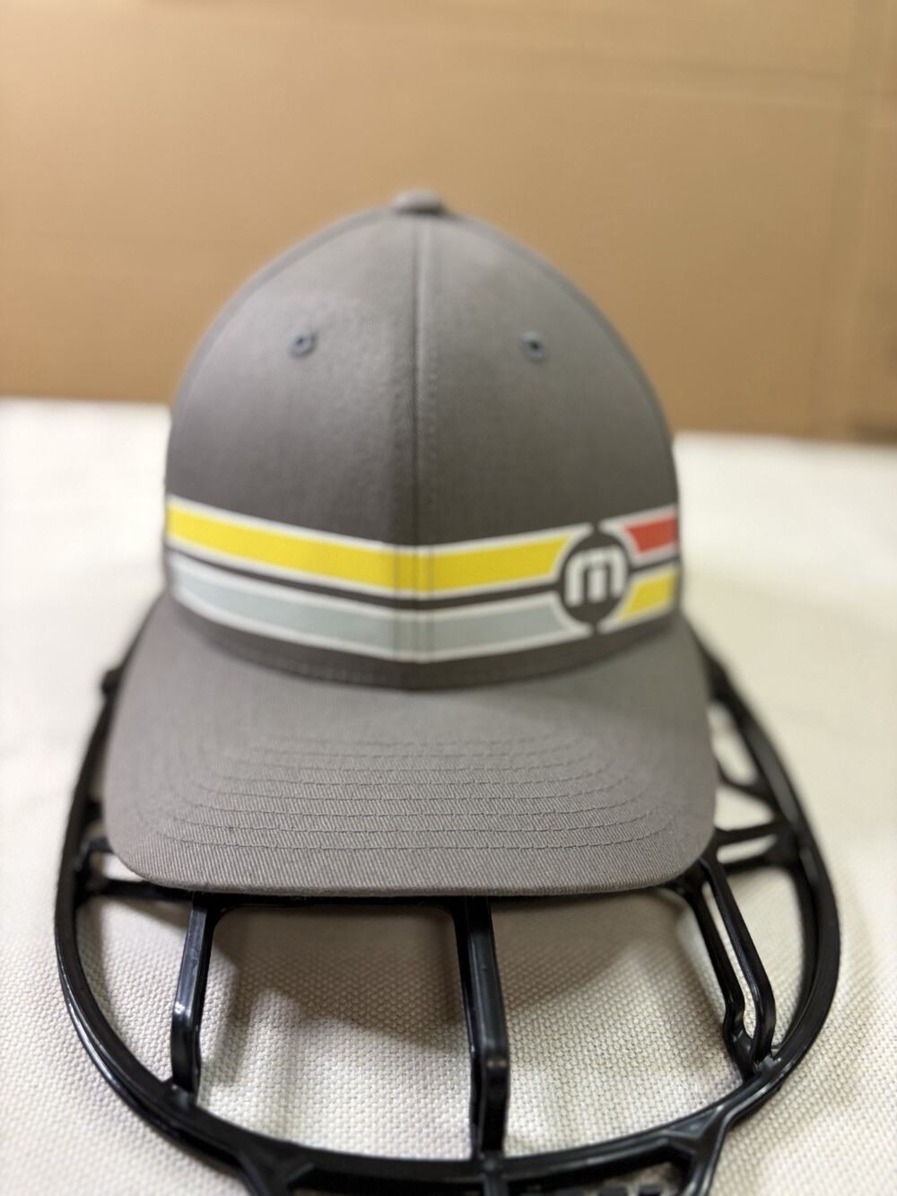 TravisMathew Hat Men’s S/M Gray Flexfit Fitted Golf Cap Graphic Underbill Cotton